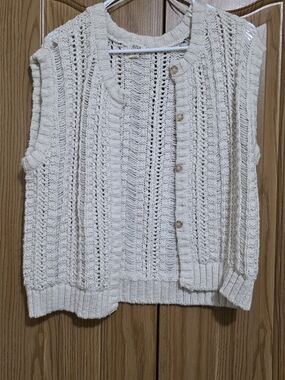 a.n.a Cream Open-Knit Button-Front Sleeveless Sweater Vest